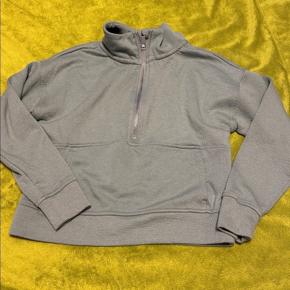 3pk Girls 7/8 Yogalicious Crop Sweatshirt and 1 Danskin 7/8 Athletic Top - Picture 6 of 6